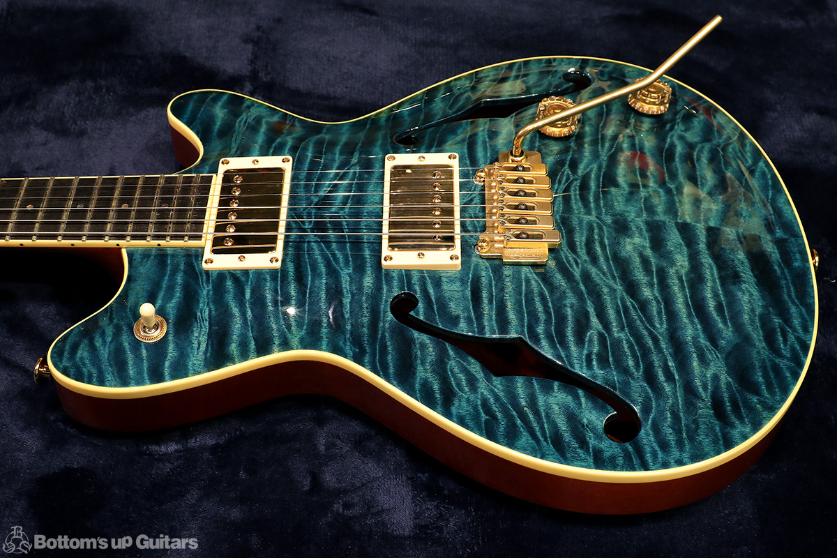 T's Guitars {BUG} Custom Made Arc Hollow Quilt 《Archback》 - Black Slate - 【アーチバックの初期モノ!】